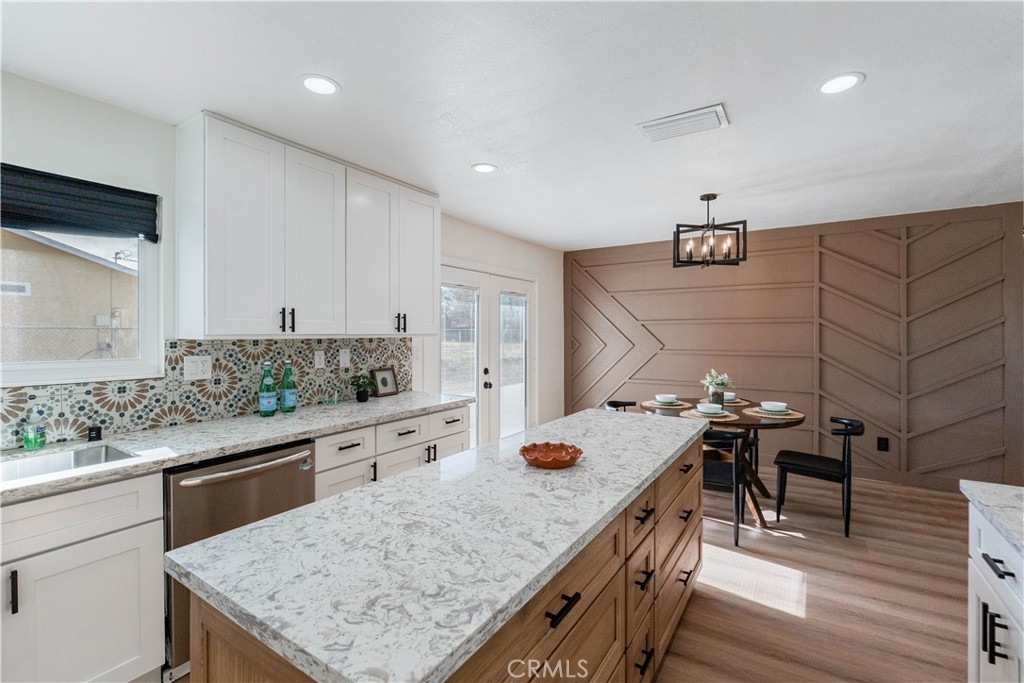 12850 Lakota Road Apple Valley, CA 92308 - Photo 8 of 45