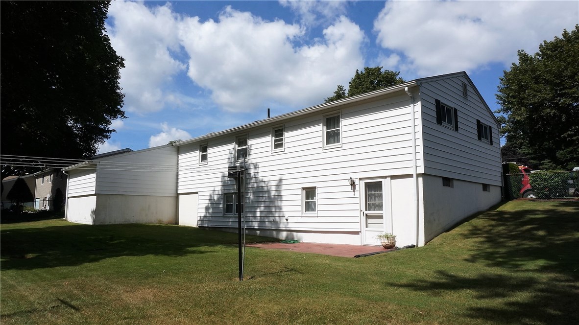 58 Douglas Road Warwick, RI 02886 - Photo 3 of 8