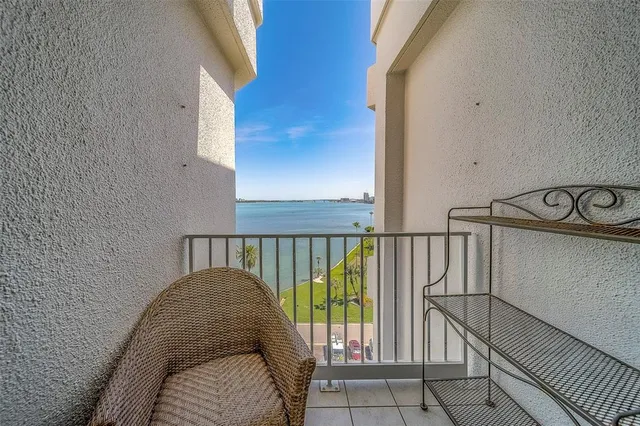 $2,299,000 | 2 Seaside Lane, Unit 801, Belleair, FL 33756