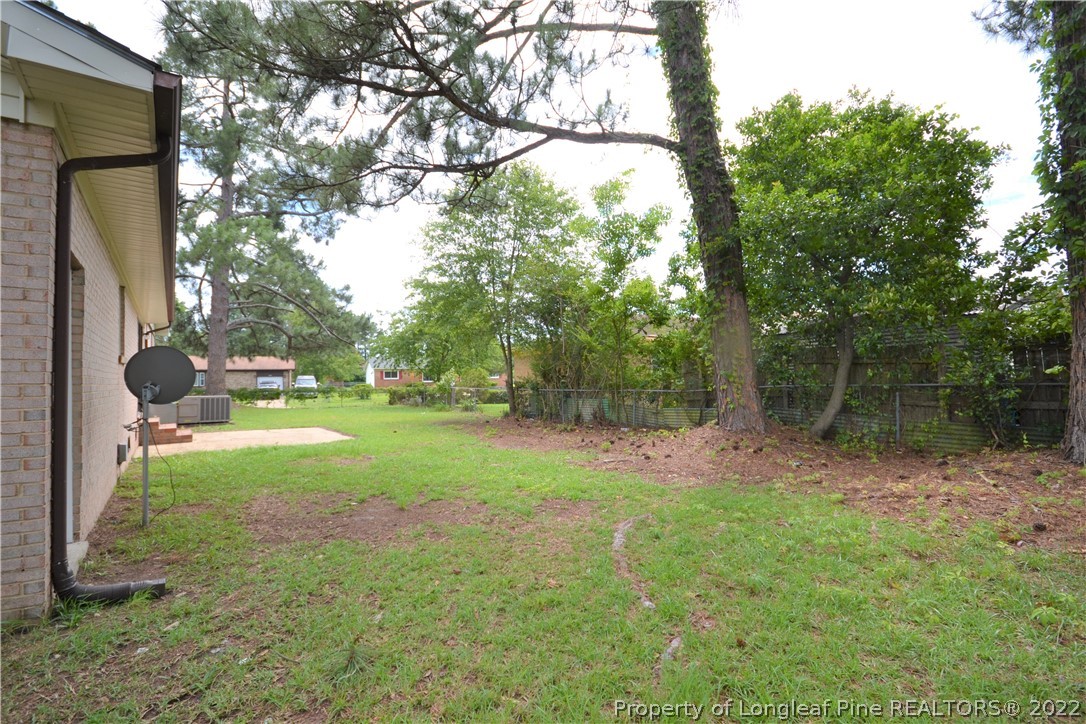 5201 Brookfield Road Fayetteville, NC 28303 - Photo 45 of 45 a view of backyard with green space