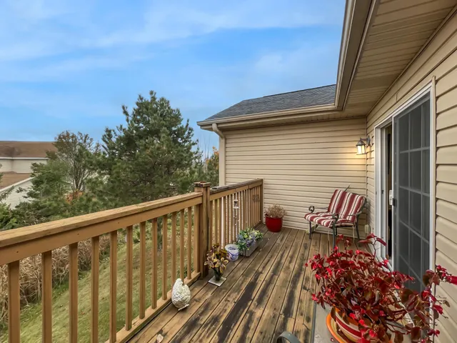 $275,000 | 1040 Covington Drive, Unit 1040, Sheboygan Falls, WI 53085