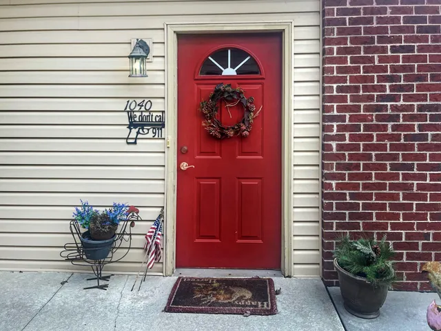 $275,000 | 1040 Covington Drive, Unit 1040, Sheboygan Falls, WI 53085