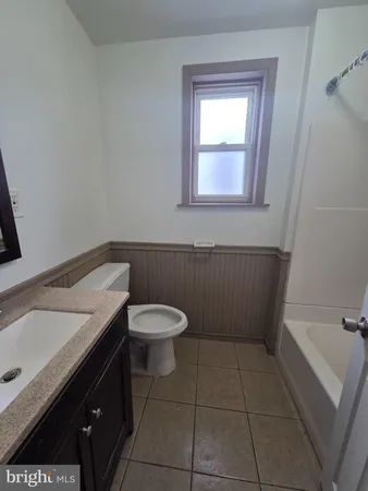 $2,200 | 524 Snyder Avenue, Philadelphia, PA 19148