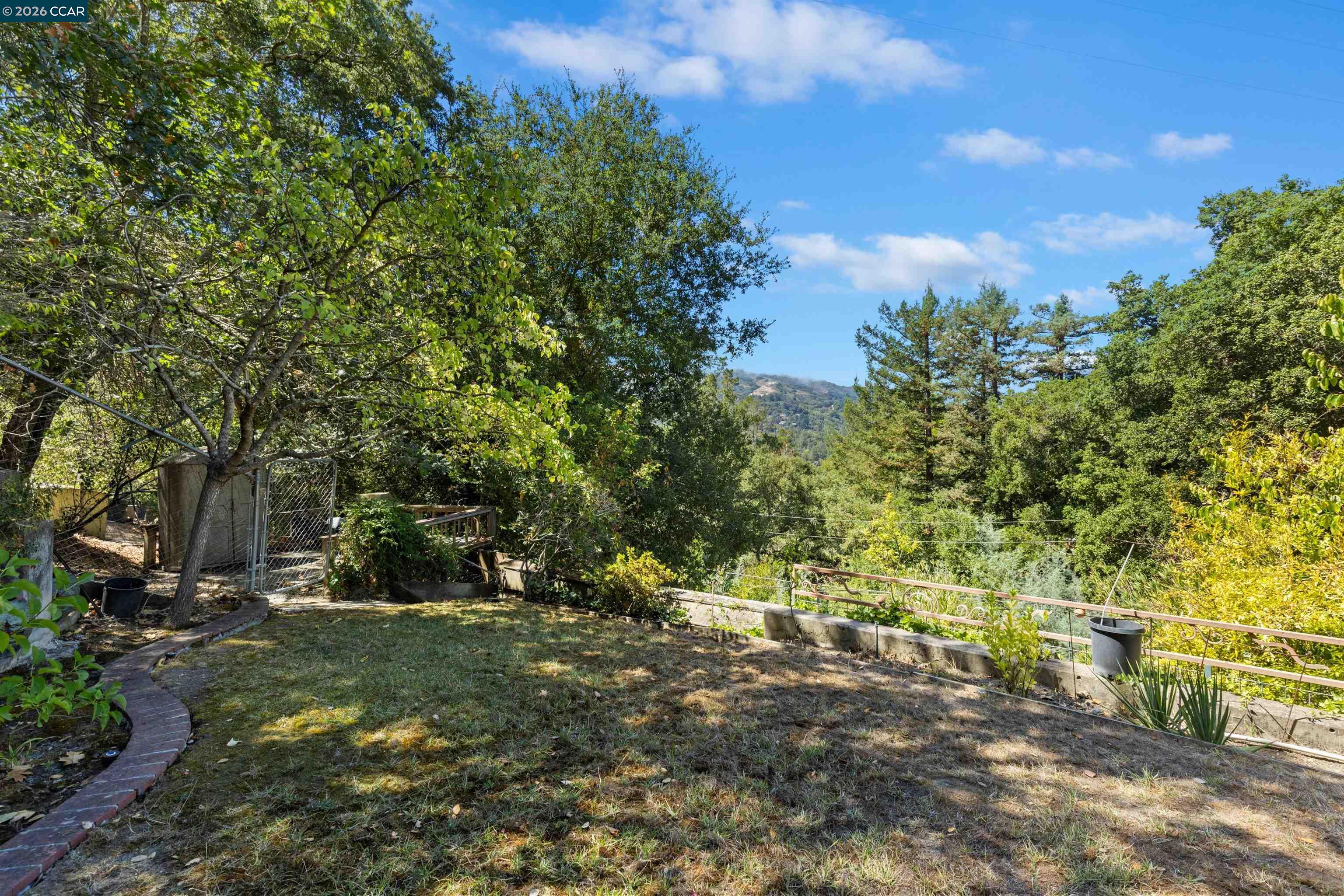39 Mira Loma Road Orinda, CA 94563 - Photo 2 of 41