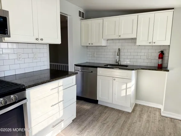 $2,595 | 138 Broadway, Unit 2, Ocean Grove, NJ 07756