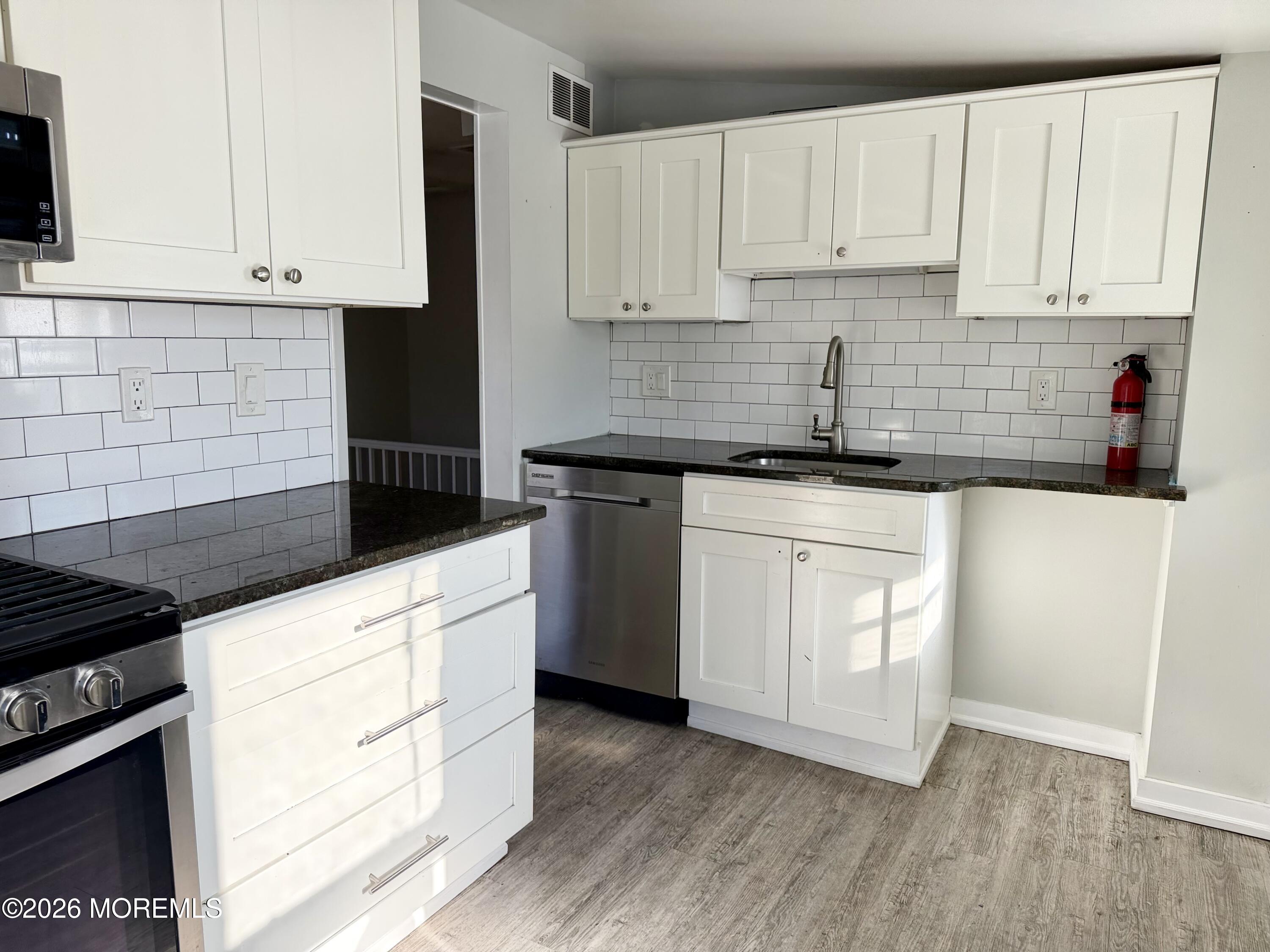 138 Broadway, Unit 2 Ocean Grove, NJ 07756 - Photo 3 of 14 IMG_0311