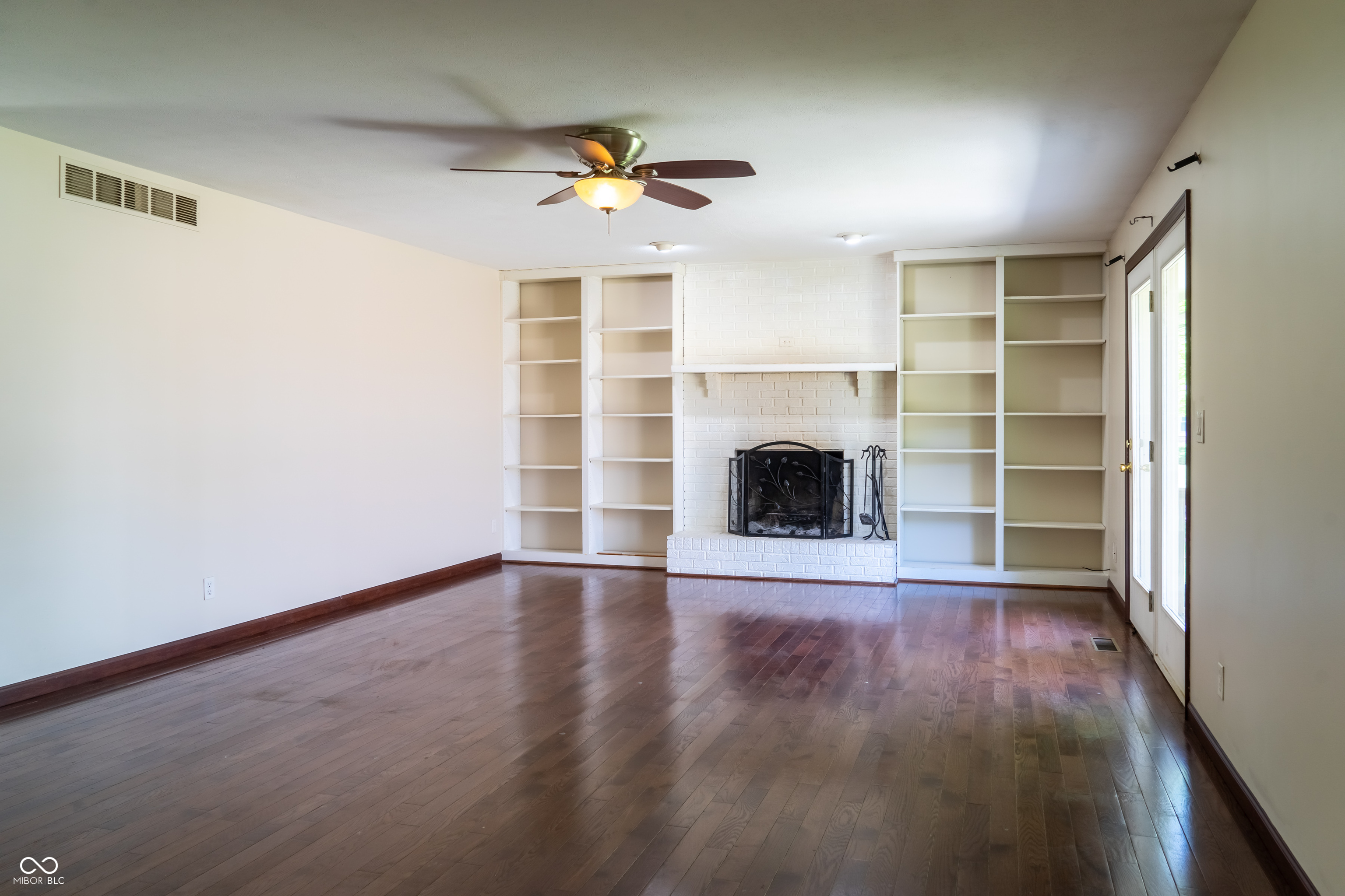 2935 North Marr Road Columbus, IN 47203 - Photo 8 of 33 Gallery Image 8
