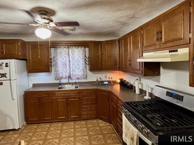 314 Clayton Street Rochester, IN 46975 - Photo 3 of 11