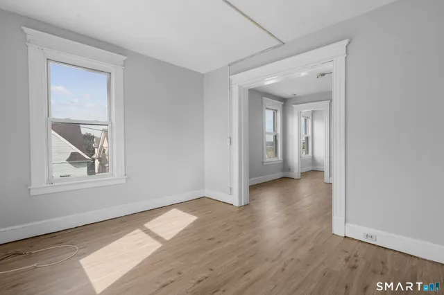 $1,100 | 73 South Street, Waterbury, CT 06706