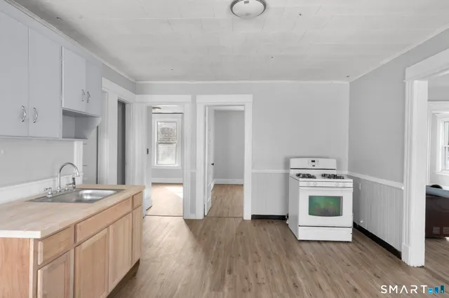 $1,100 | 73 South Street, Waterbury, CT 06706