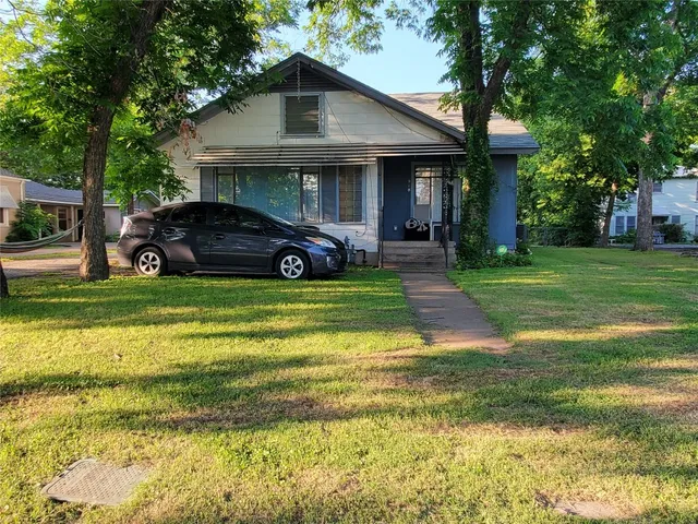 $3,200 | 918 East 37th Street, Unit A, Austin, TX 78705