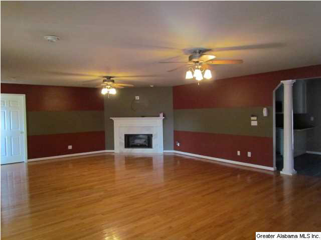 236 Austin Road Anniston, AL 36207 - Photo 4 of 31