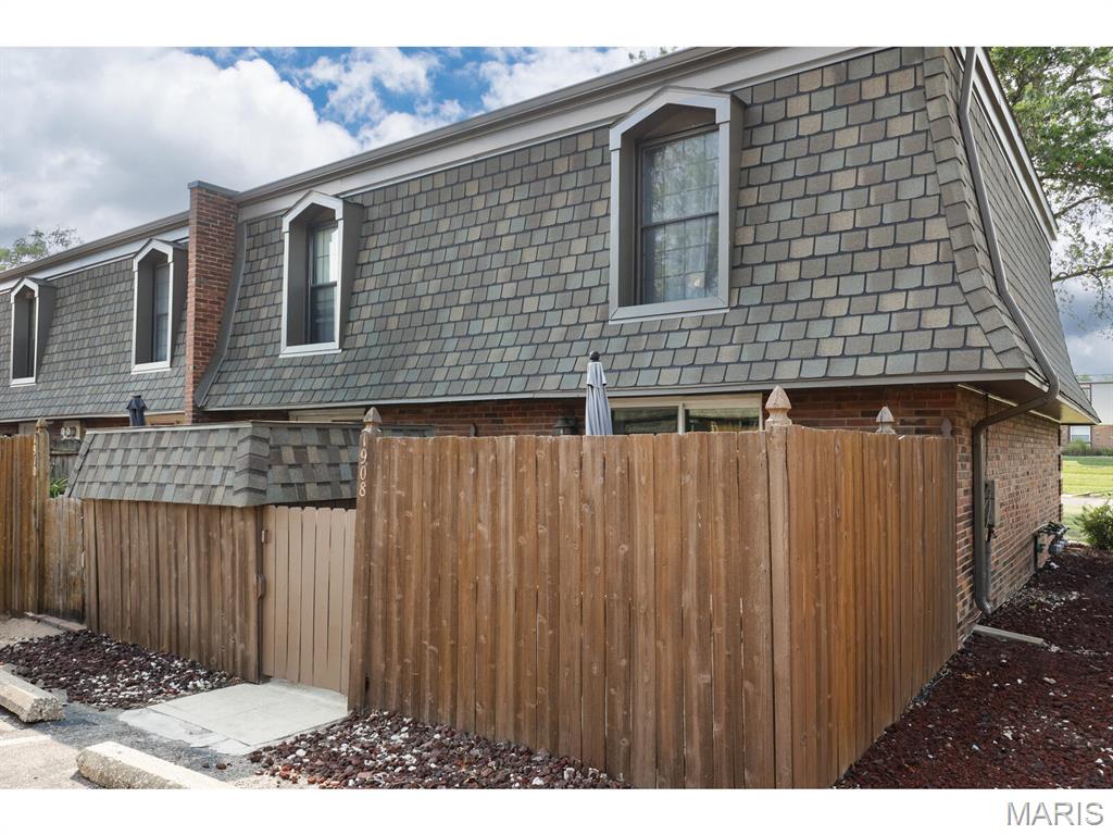 1908 Union Road St. Louis, MO 63125 - Photo 5 of 28