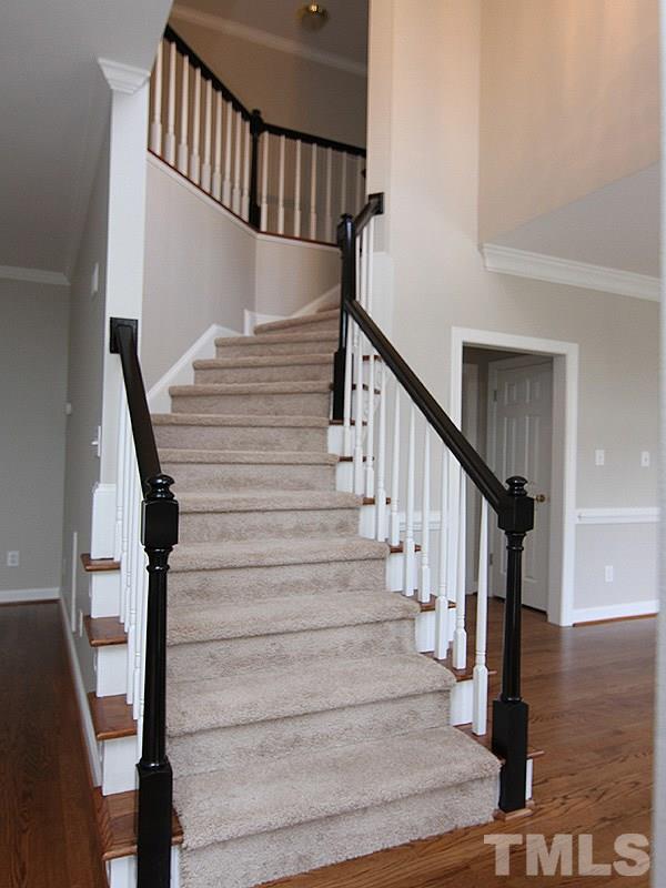 2617 Jasper Lane Raleigh, NC 27613 - Photo 4 of 25 a view of entryway