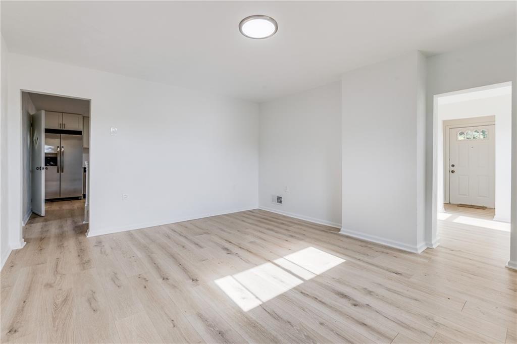 533 Center Hill Road Pittsburgh, PA 15239 - Photo 11 of 31