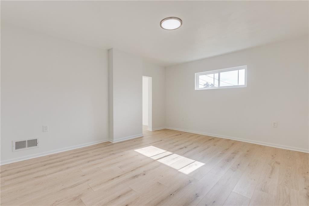 533 Center Hill Road Pittsburgh, PA 15239 - Photo 10 of 31