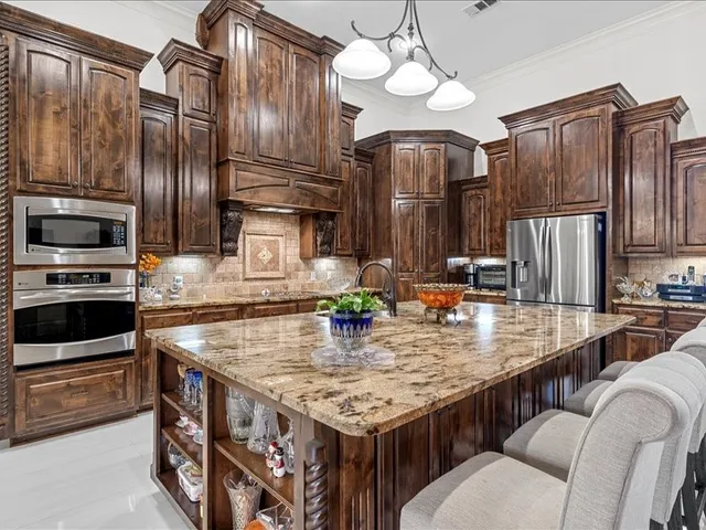 $1,368,000 | 8456 Spicewood Springs Road, China Spring, TX 76633