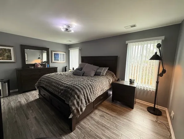 $275,000 | 9158 Sandpiper Court, Unit 40, Orland Park, IL 60462
