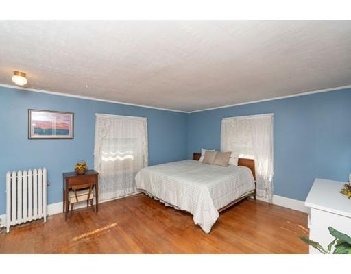 17 Holland Road Melrose, MA 02176 - Photo 19 of 27 Gallery Image 19