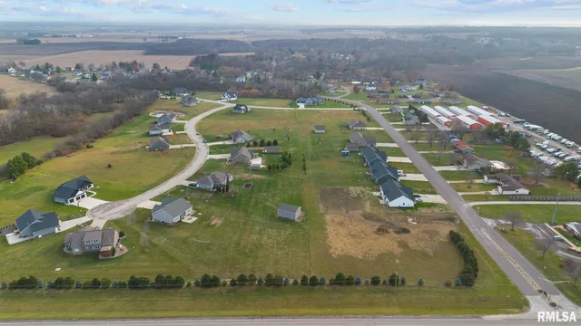 $54,900 | 1920-1922 Mayflower Drive, Pekin, IL 61554