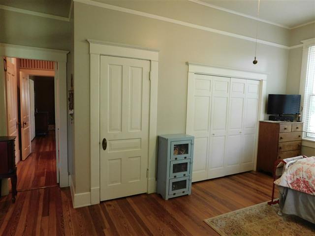378 South Crest Road Chattanooga, TN 37404 - Photo 15 of 50 20172193-14