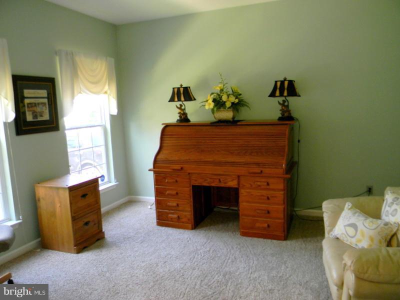 2811 Christophers Way Riva, MD 21140 - Photo 11 of 30 Living Room