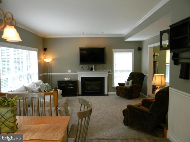 2811 Christophers Way Riva, MD 21140 - Photo 6 of 30 Family Room