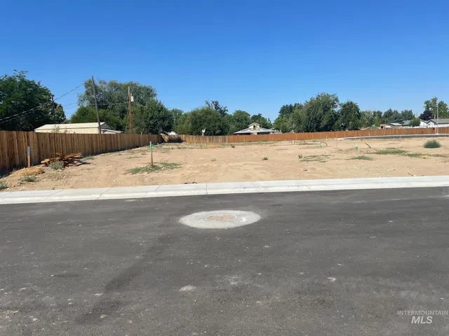 $130,000 | 101 North 9th Street, Payette, ID 83661