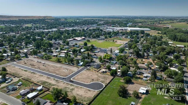 $130,000 | 101 North 9th Street, Payette, ID 83661