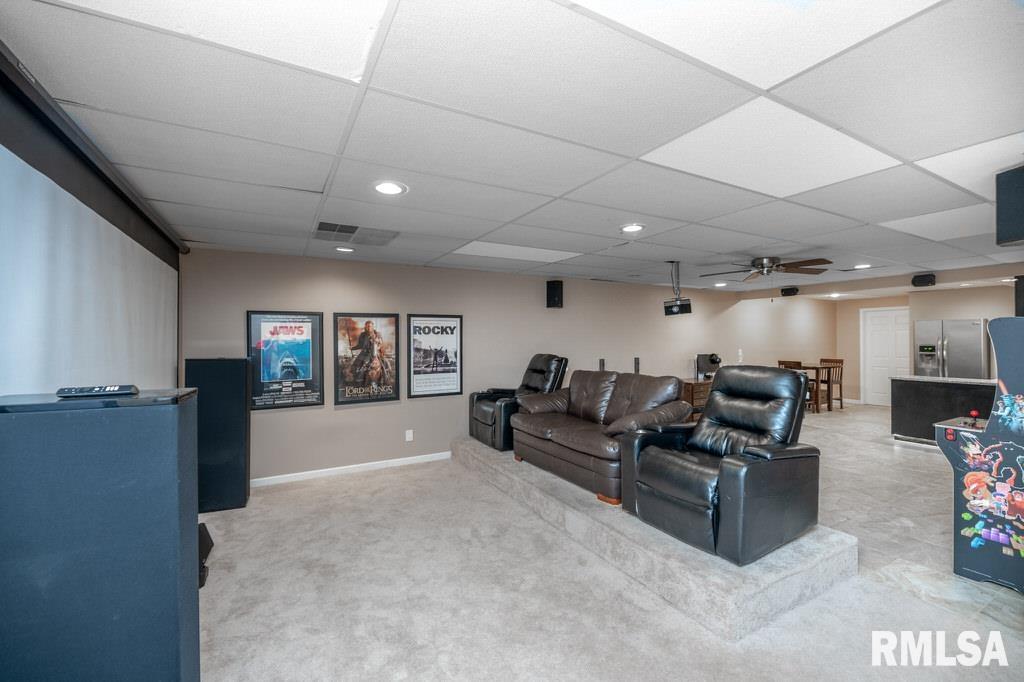408 West Ravinwoods Road Peoria, IL 61615 - Photo 49 of 70 Gallery Image 49
