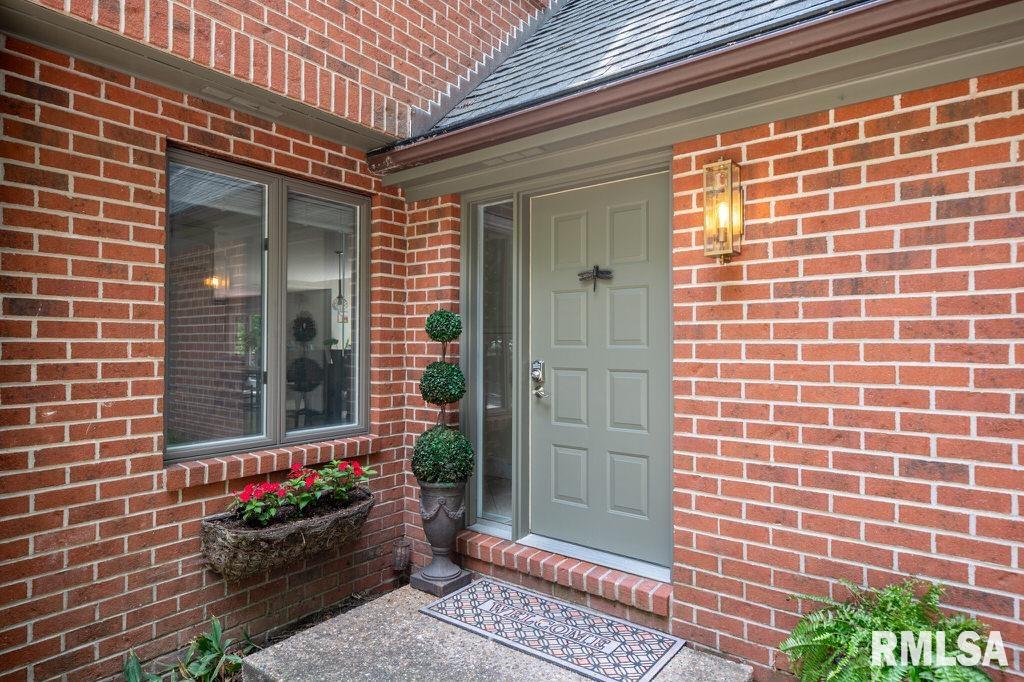 408 West Ravinwoods Road Peoria, IL 61615 - Photo 7 of 70 Gallery Image 7