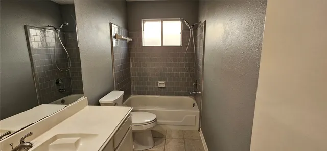 $2,095 | 4027 Avanti Drive, Pearland, TX 77584