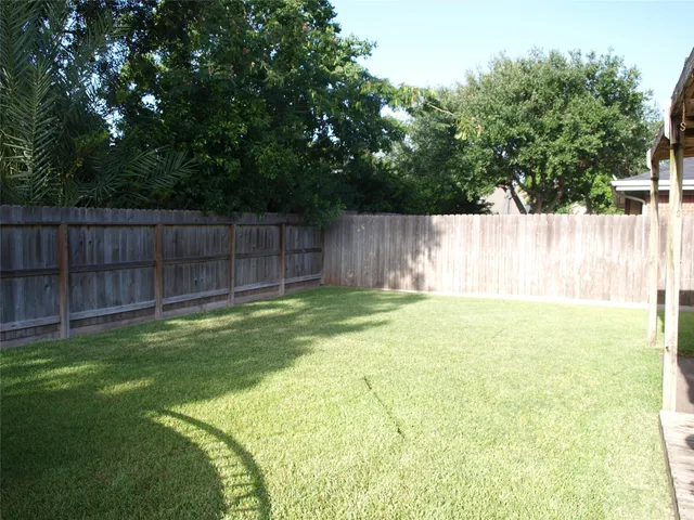 $2,095 | 4027 Avanti Drive, Pearland, TX 77584