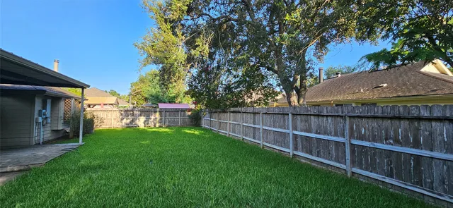 $2,095 | 4027 Avanti Drive, Pearland, TX 77584