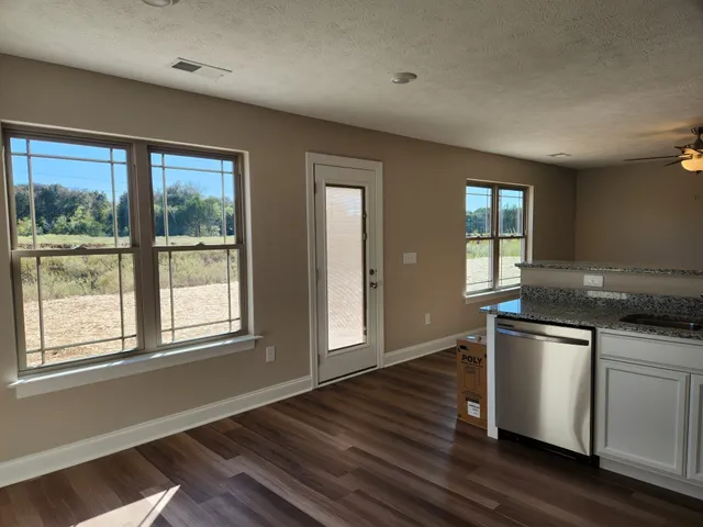 $354,900 | 2905 Vly Farms Drive, Christiana, TN 37037