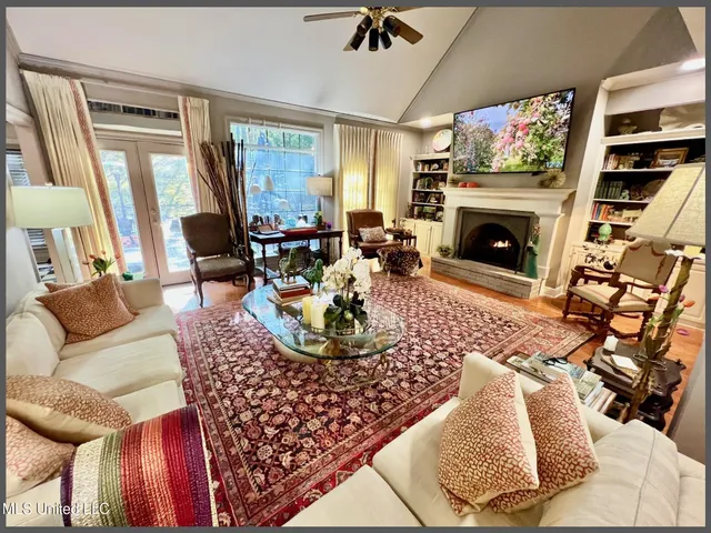 $950,000 | 3709 Lyles Drive, Oxford, MS 38655