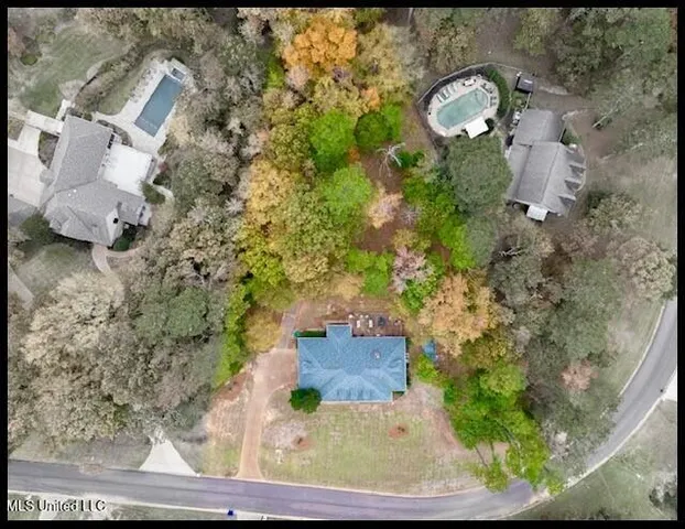 $950,000 | 3709 Lyles Drive, Oxford, MS 38655