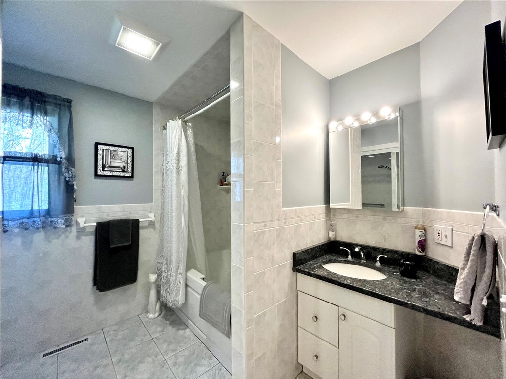 280 Pippin Orchard Road Cranston, RI 02921 - Photo 20 of 39 Updated tile & granite full bathroom