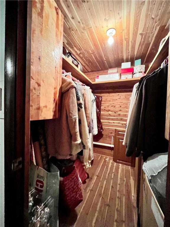 280 Pippin Orchard Road Cranston, RI 02921 - Photo 29 of 39 Basement cedar closet