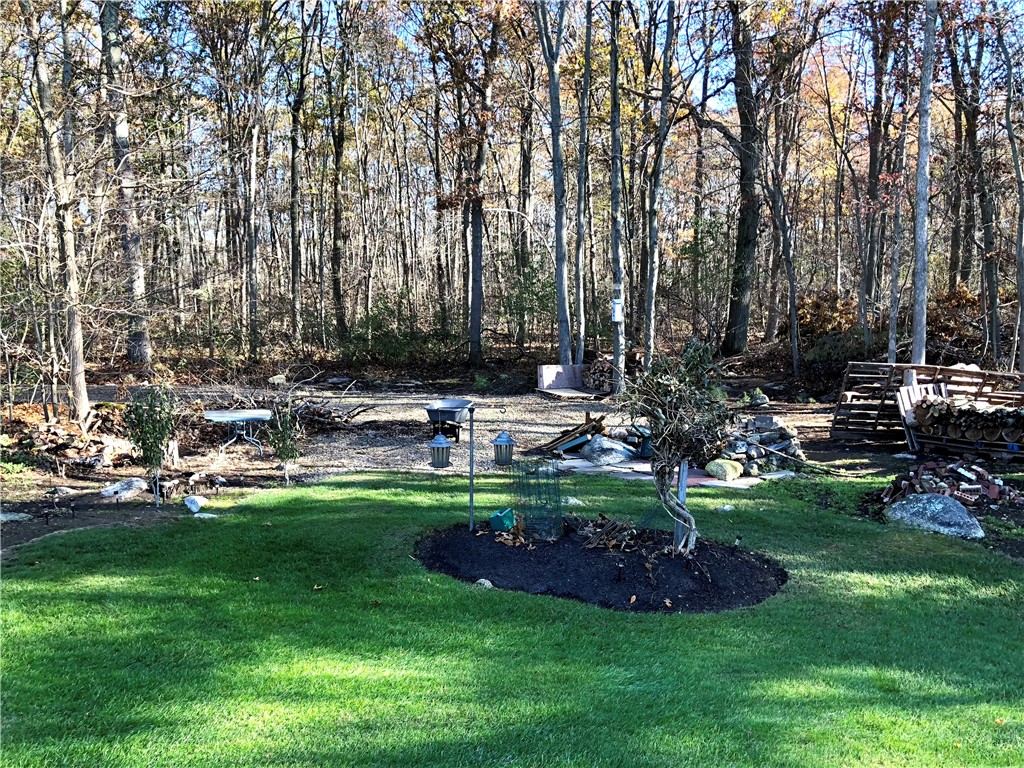 280 Pippin Orchard Road Cranston, RI 02921 - Photo 38 of 39 Rear yard