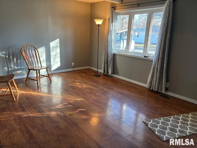 $129,900 | 3625 Sheffield Road, Springfield, IL 62703