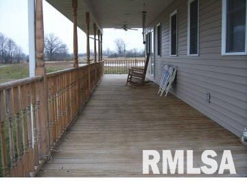 1040 End Road Thompsonville, IL 62890 - Photo 3 of 11