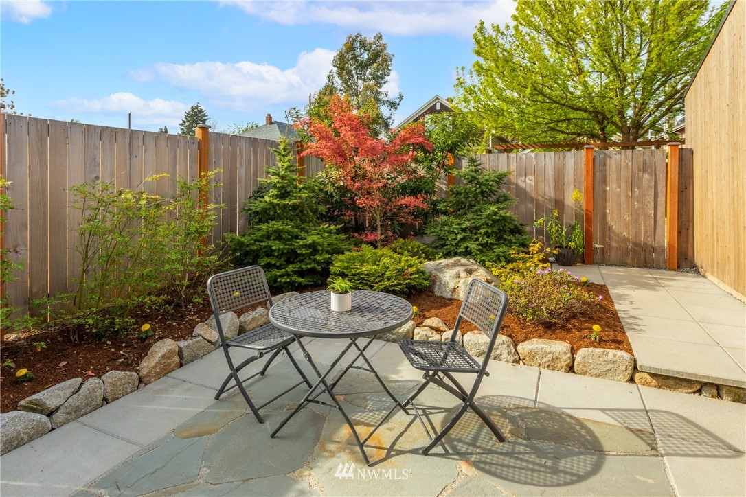 750 North 73rd Street Seattle, WA 98103 - Photo 15 of 32