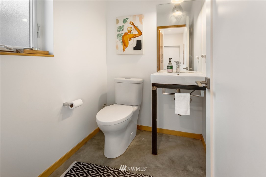 750 North 73rd Street Seattle, WA 98103 - Photo 17 of 32