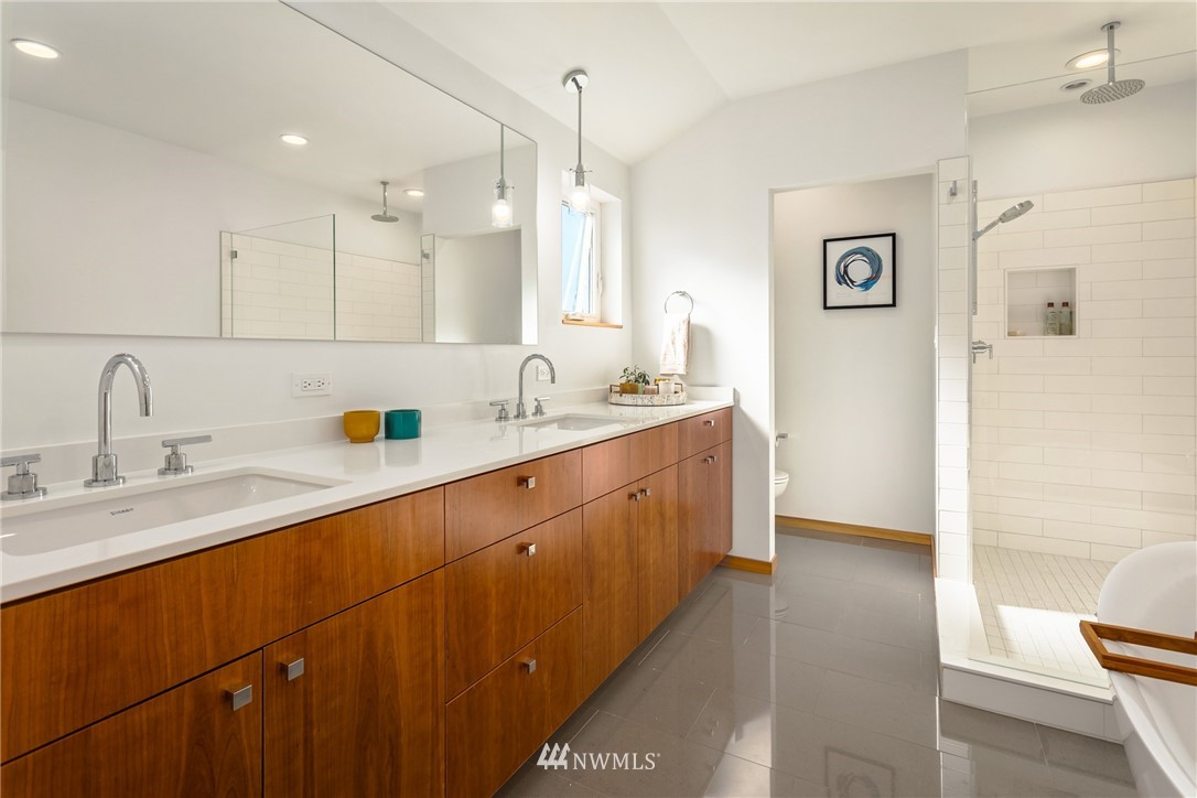 750 North 73rd Street Seattle, WA 98103 - Photo 21 of 32