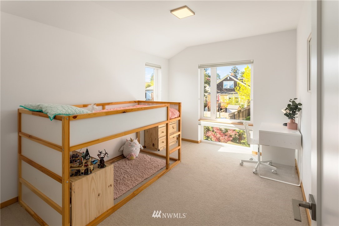 750 North 73rd Street Seattle, WA 98103 - Photo 24 of 32