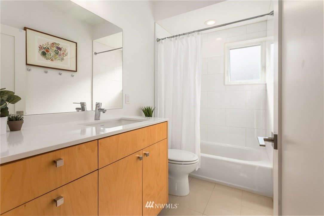 750 North 73rd Street Seattle, WA 98103 - Photo 25 of 32