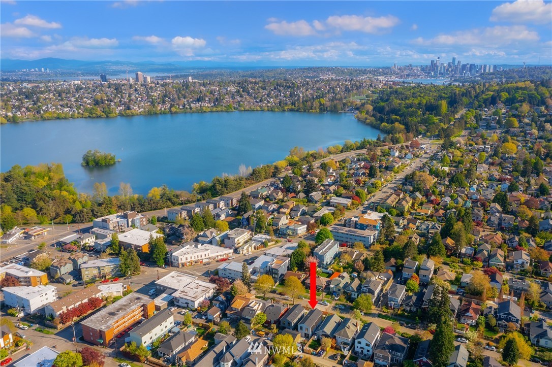 750 North 73rd Street Seattle, WA 98103 - Photo 30 of 32
