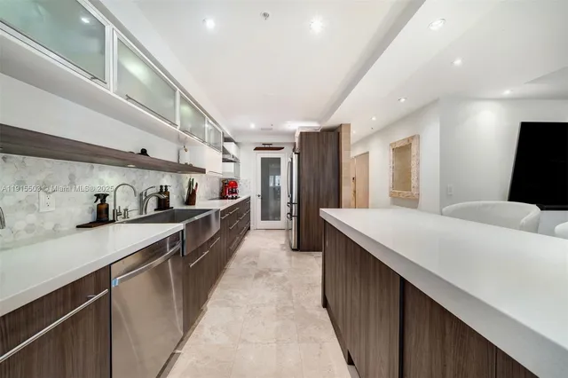 $2,400,000 | 1413 Sunset Harbour Drive, Unit 208, Miami Beach, FL 33139