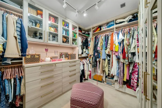 $2,400,000 | 1413 Sunset Harbour Drive, Unit 208, Miami Beach, FL 33139